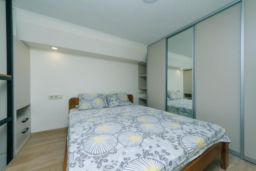 Inn Smarthause Apartments Киев Екстериор снимка